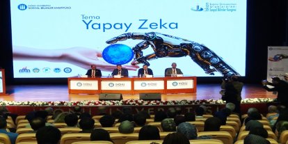 Rektör Akpolat: Yapay zeka çağını ıskalamamalıyız