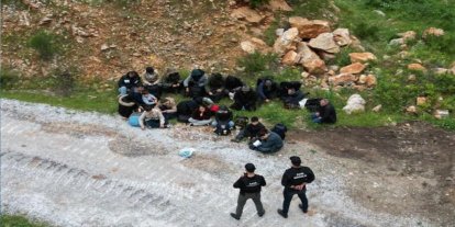 Rize’de 23 düzensiz göçmen yakalandı
