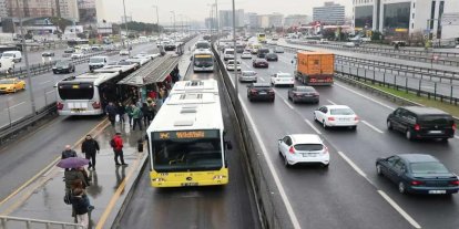İstanbul'da bazı yollar geçici olarak trafiğe kapatıldı