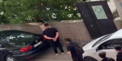 Okul önlerinde tepki çeken görüntüler