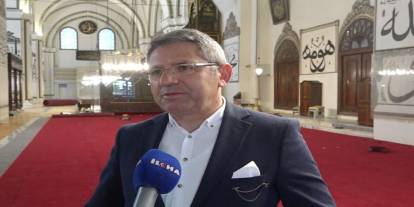 Camiler için kıyafet uyarısı: "Adabına uygun olmalı"