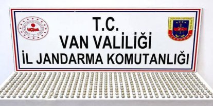 Van'da kapsül halinde 3 kilo 374 gram esrar ele geçirildi: 8 gözaltı