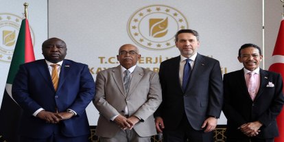 Bakan Bayraktar: Sudan ile enerji ve madencilik iş birliğini geliştirmeyi hedefliyoruz