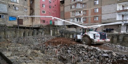 Hakkari'de 6 bina çökme riski nedeniyle tahliye edildi