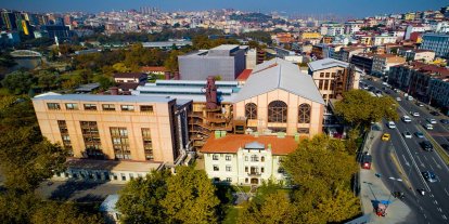 Mason Remzi Sanver'in eski rektörü olduğu İstanbul Bilgi Üniversitesi'nin faaliyet izni kaldırıldı