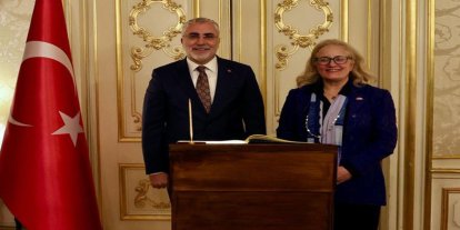 Bakan Işıkhan, Hollanda’da temaslarda bulundu