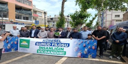 HÜDA PAR'dan Adana'da Sumud Filosu eylemi: Siyonistler bütün insanlığını onurunu hedef alıyor