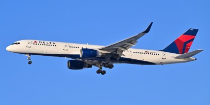 Delta uçağı motor arızası nedeniyle Paris’e acil iniş yaptı