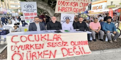 Tarsus'ta "Gör ve Unutma!" temalı Gazze ve Doğu Türkistan fotoğraf sergisi