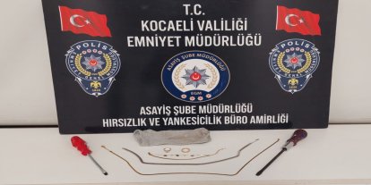 Kocaeli'de 2 şüpheli çalıntı ziynet eşyalarıyla yakalandı