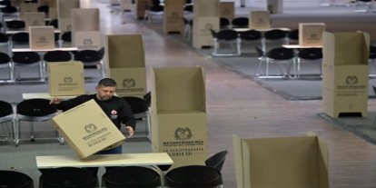 Kolombiya halkı sandık başına gidiyor
