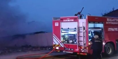 Denizli’de kauçuk fabrikasında yangın