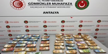 Antalya Havalimanı'nda bebek bezlerine gizlenmiş 381 bin euro ele geçirildi