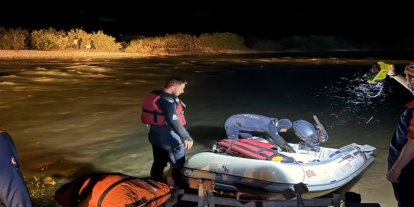 Garzan Çayı'nda mahsur kalan vatandaşlar kurtarıldı