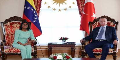 Cumhurbaşkanı Erdoğan, Venezuela Cumhurbaşkanı Vekili Delcy Rodriguez ile görüştü