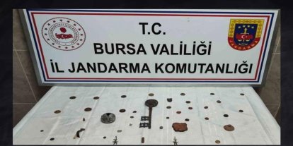 Bursa'da tarihi eser operasyonu: 202 sikke ve obje ele geçirildi