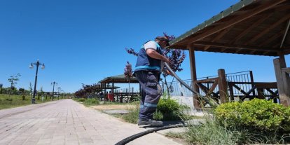 Battalgazi Belediyesinden Kırkgöz Sahil Parkında temizlik çalışması