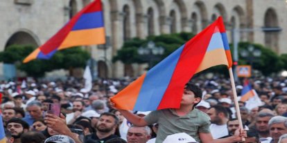 Ermenistan'da sular durulmuyor: Muhalefet seçimlerin iptali için mahkemeye başvurdu
