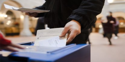İsviçre'de göçmen karşıtı tartışmalı referandum teklifi reddedildi