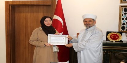 İslamiyeti kabul eden Rus vatandaşına Zehra ismi verildi