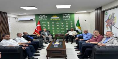 Saadet Partisi'nden HÜDA PAR'a Ziyaret