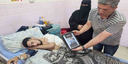Yahudi çetelerin saldırısını takip eden Filistinli gazeteci yaralandı
