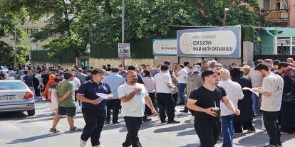 YKS maratonu başladı: 2,4 milyon aday üniversite için ter döküyor