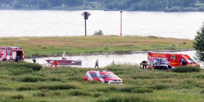 Almanya'da sıcak hava etkili oluyor: Serinlemek için Ren Nehri'e giren 3 kişi boğuldu