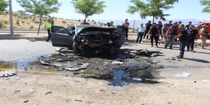 Şırnak’ta iki otomobil kafa kafaya çarpıştı: Bir ölü, 3 yaralı
