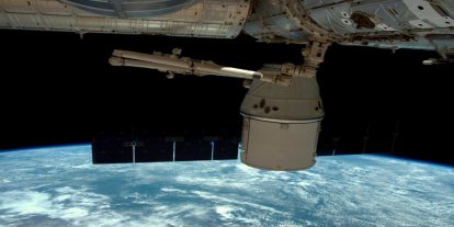Uzayda bir ilk: NASA teleskobu kurtarmak için ilk kez robotik bir uzay kurtarma operasyonu başlattı