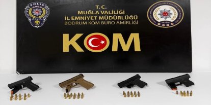 Muğla'da ruhsatsız silah operasyonunda 4 şüpheli tutuklandı
