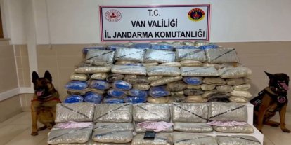 Van'da durdurulan tırdan 333 kilo uyuşturucu çıktı