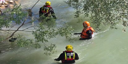 Habur Çayı'nda akıntıya kapılarak kaybolan genci arama çalışmaları devam ediyor