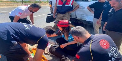Şanlıurfa'da otomobil yolcu minibüsüne çarptı: 12 yaralı