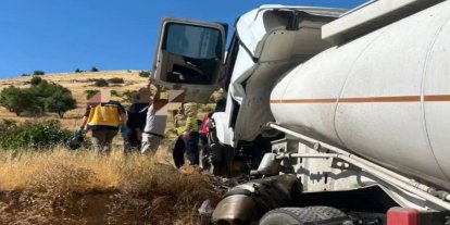 Mardin’de tanker tır yoldan çıkarak kaza yaptı