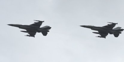 Ukrayna'da bir F-16 uçağı düştü