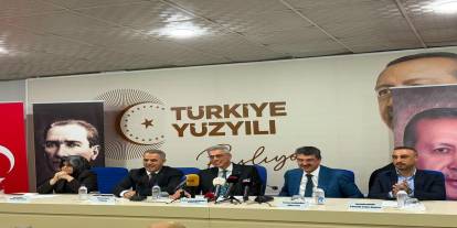 Sağlık Bakanı Memişoğlu AK Parti Batman İl Başkanlığını Ziyaret Etti