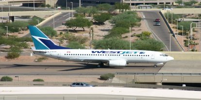 WestJet'in 4 bin 400 kabin görevlisinden grev tehdidi