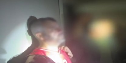 İçişleri Bakanlığı, FETÖ firarisi Burkay Karatepe'nin yakalanma görüntülerini paylaştı