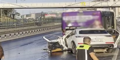 İstanbul'da otomobil İETT otobüsüne arkadan çarptı: 3 ölü