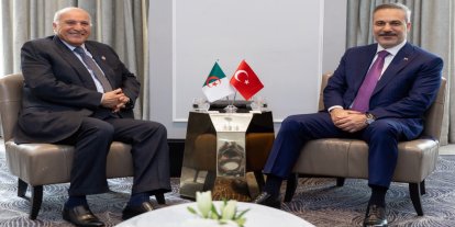 Bakan Fidan Cezayir Dışişleri Bakanı Attaf ile görüştü