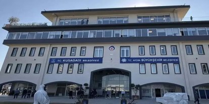 Kuşadası Belediyesine rüşvet ve irtikap operasyonu: 15 şüpheli gözaltına alındı