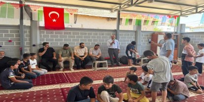 Yaz Kur'an Kursu'nda öğrenci ve veliler aynı sofrada buluştu