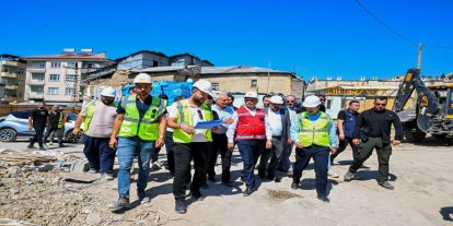 Büyükşehir Belediye Başkanı Er, Hekimhan'daki yatırımları inceledi