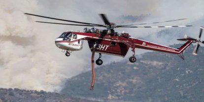 ABD'de yangın söndürme helikopteri düştü