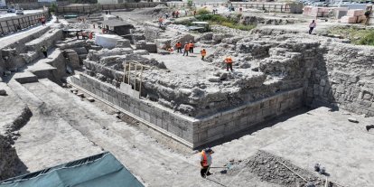 Konya’da Selçuklu dönemine ait surlar ve Larende Kapısı gün yüzüne çıkarılıyor