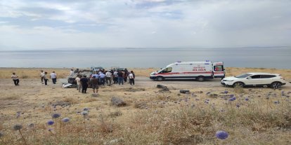 Van'da kontrolden çıkarak takla atan otomobilde 3 kişi yaralandı