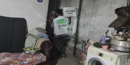 İzmir Umut Kervanı onlarca aileye gıda yardımında bulundu