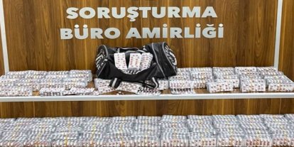 İzmir'de uyuşturucu operasyonu: 9 bin 184 sentetik ecza ele geçirildi