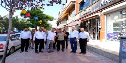 HÜDA PAR Van İl Başkanlığı, yıllardır mülkiyet sorunu yaşayan esnafla bir araya geldi